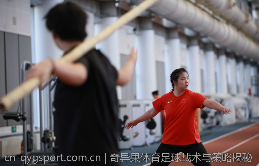 奇异果体育足球战术与策略揭秘